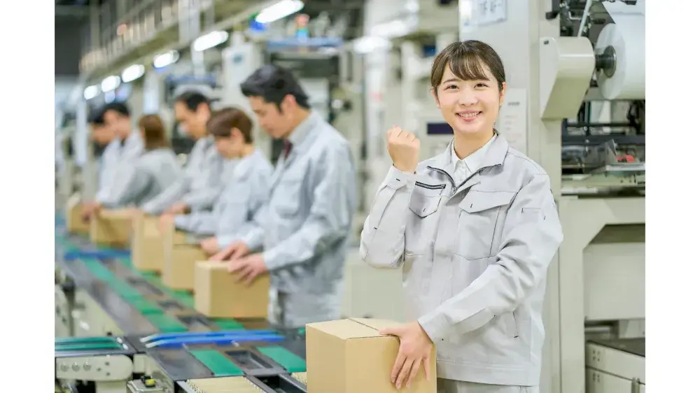 【携帯なしOK】製造業スタッフ募集中！家具家電付き個室寮あり