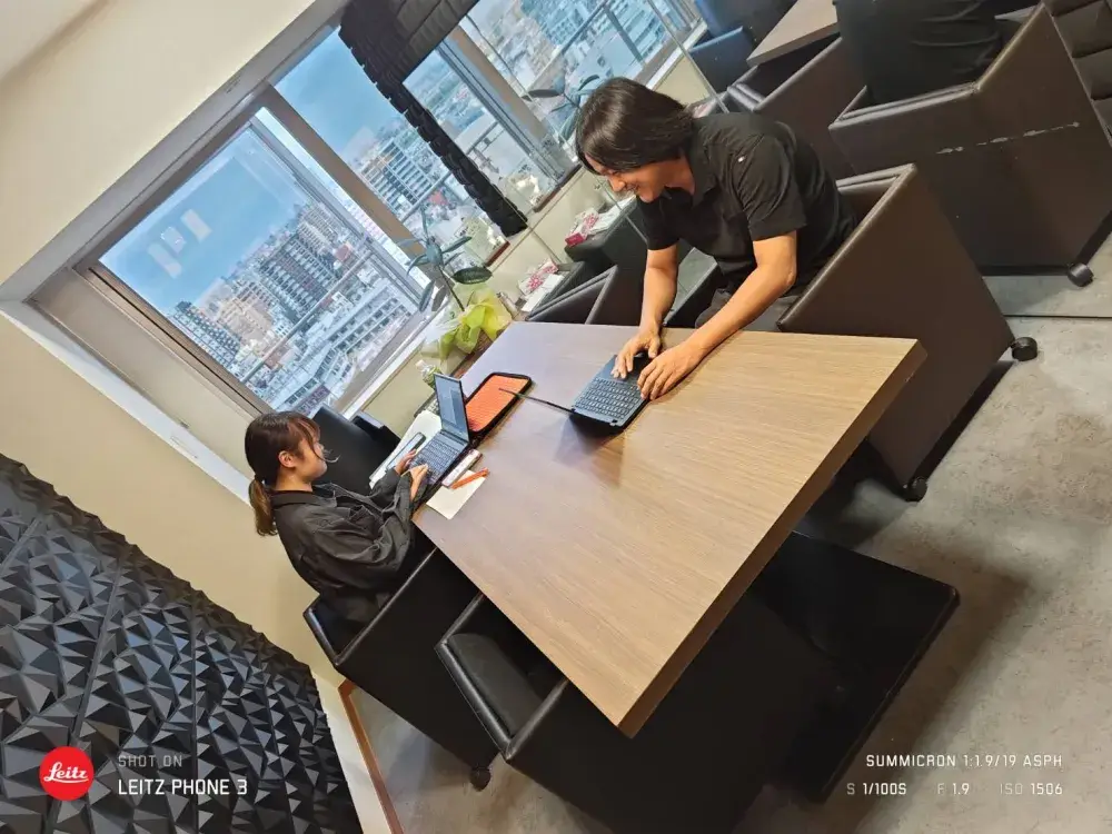 【最低日給１００００円～】身分証・保証人・スマホなしOK　安定のインフラ警備　即日入寮可！｜大江戸警備株式会社