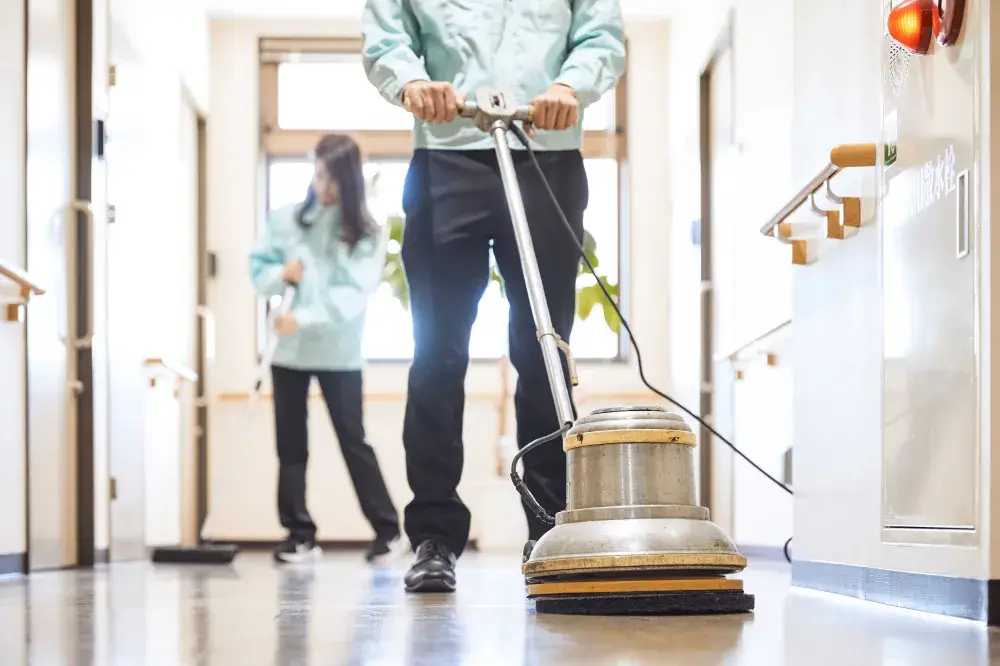 ビルメンテナンス業の営業｜株式会社くれせん